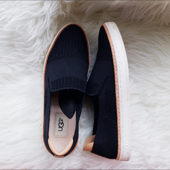 ugg sammy slipper